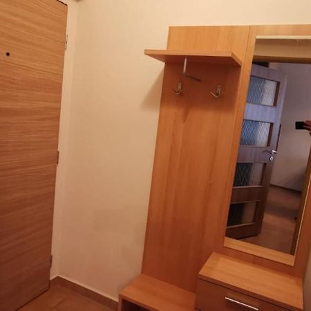 Apartmany U Hotelu Thermal Kv Karlsbad Buitenkant foto